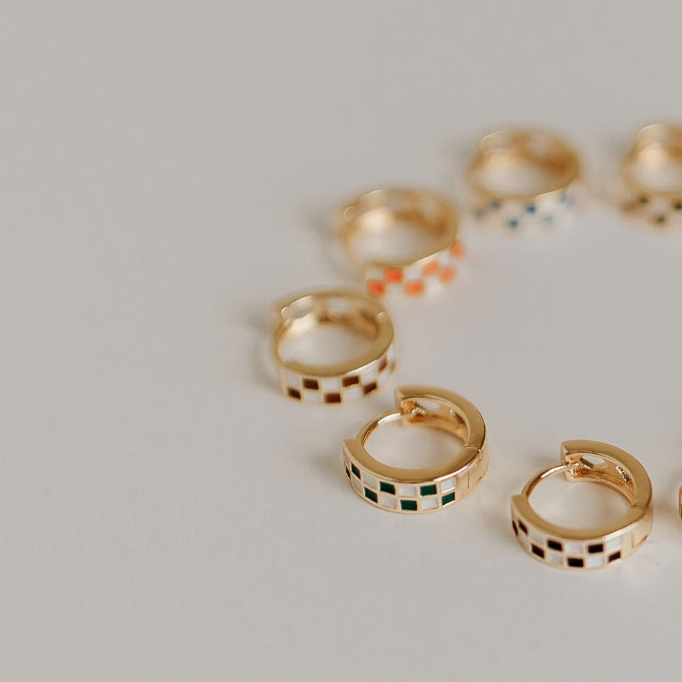 Green &amp; White Checkered Hoops