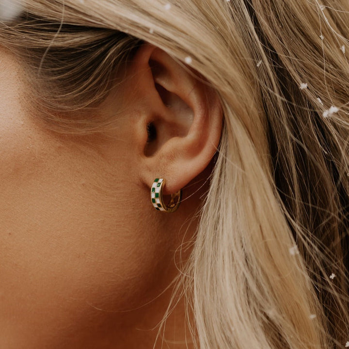 Green &amp; White Checkered Hoops
