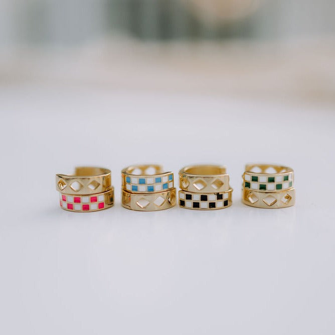 Black &amp; White Checkered Hoops