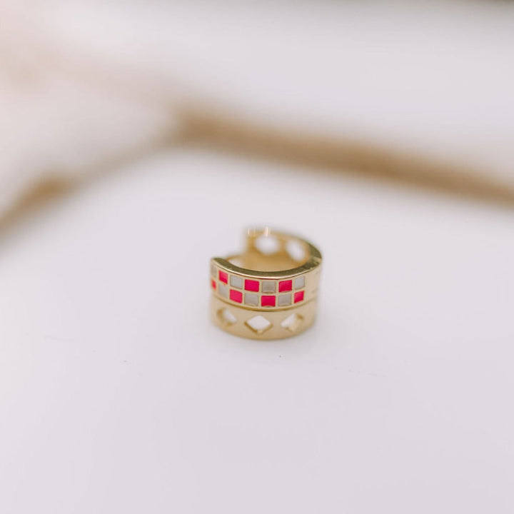 Pink &amp; White Checkered Hoops